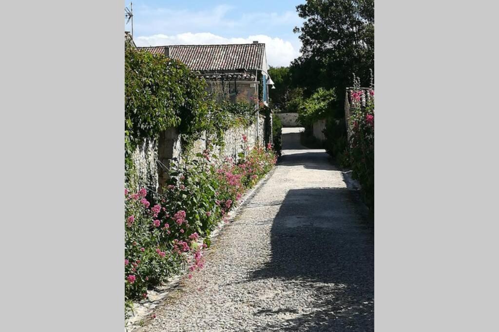 En Plein Coeur De Talmont, Maison Connectee A L'esprit Retais *